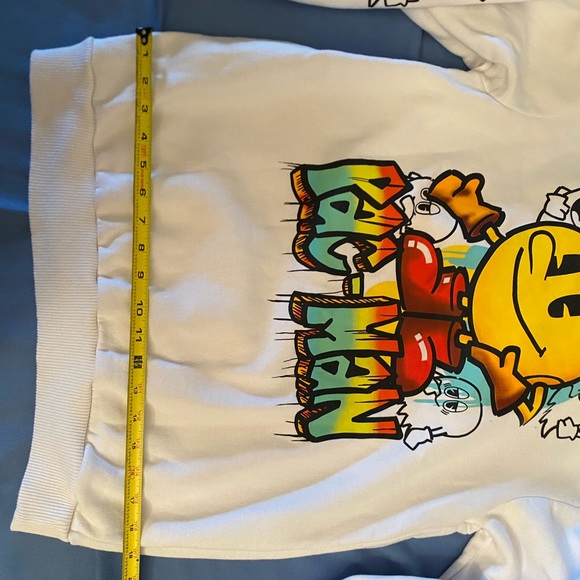 Pac-Man hooded sweatshirt, size medium long sleeve. Unisex. White with graphics - Picture 7 of 12